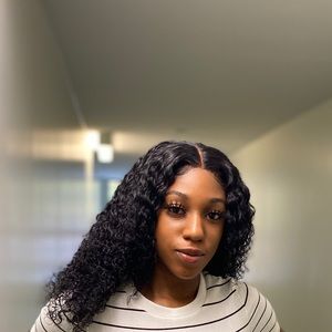 Meet your Posher, Stacy